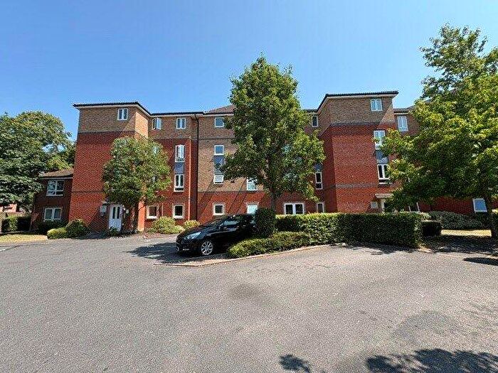 2 Bedroom Flat To Rent In Rossetti Court, Byron Road, Eastleigh, Hampshire, SO50