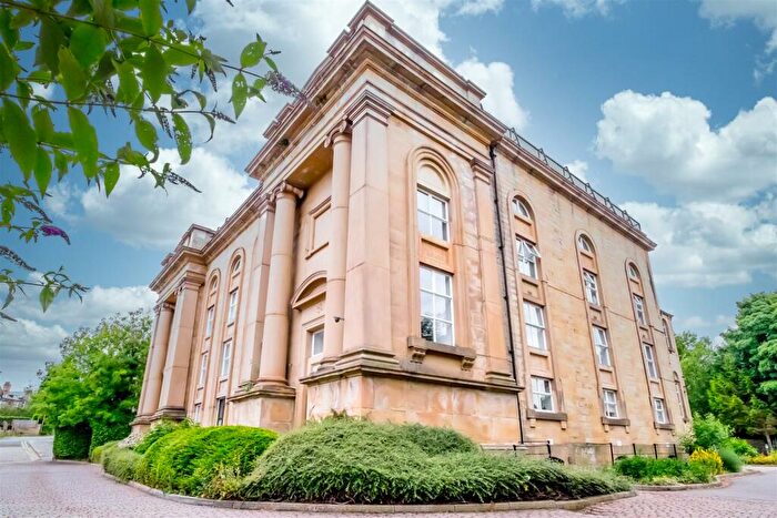 2 Bedroom Apartment For Sale In Highfields Road, Huddersfield, HD1