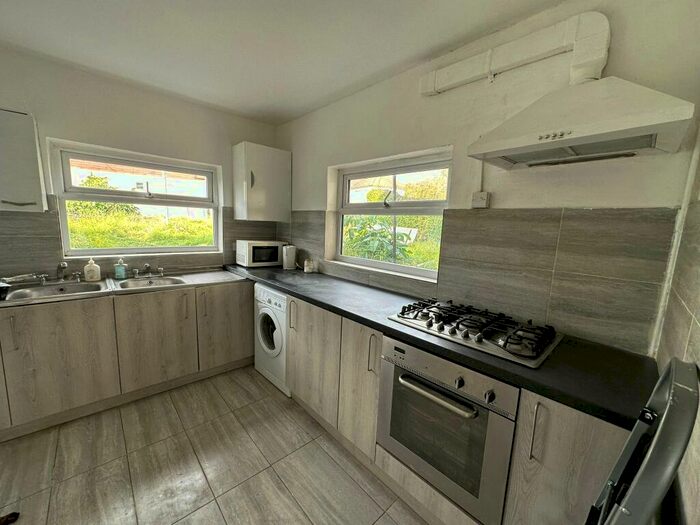 7 Bedroom Terraced House To Rent In Donnington Bridge Road, Oxford, OX4