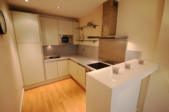 2 Bedroom Apartment To Rent In Rossetti Place, Lower Byrom Street Manchester, M3