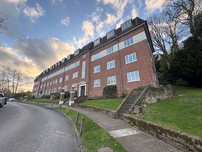 2 Bedroom Apartment To Rent In Herga Court, Sudbury Hill, Harrow-on-the-hill, HA1