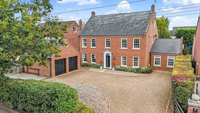 6 Bedroom Detached House For Sale In South Wootton, King's Lynn, Norfolk, PE30