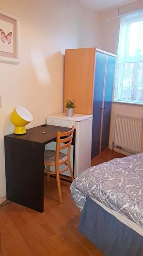 1 Bedroom Flat To Rent In Anson Road, NW2