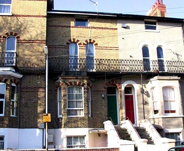 1 Bedroom Flat To Rent In Southsea, Portsmouth, Hampshire, PO5