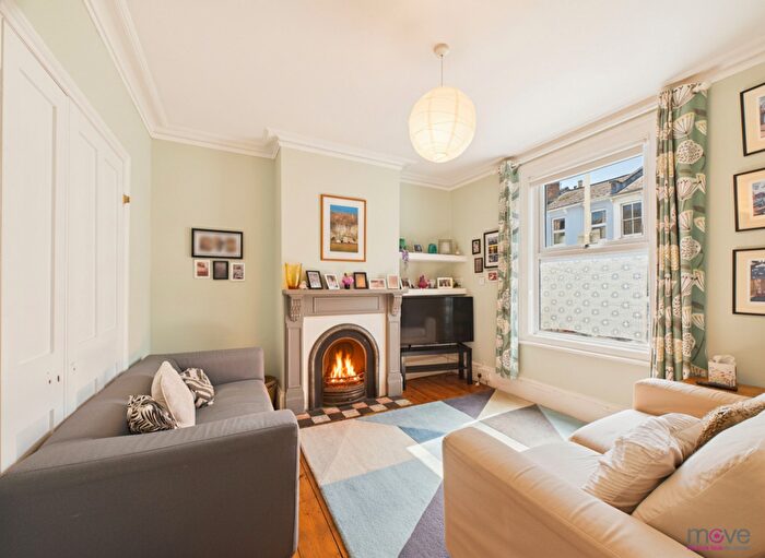 3 Bedroom Terraced House For Sale In Brighton Road, Cheltenham, GL52