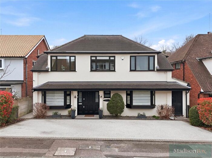 5 Bedroom Detached House For Sale In Garden Way, Loughton, Essex, IG10