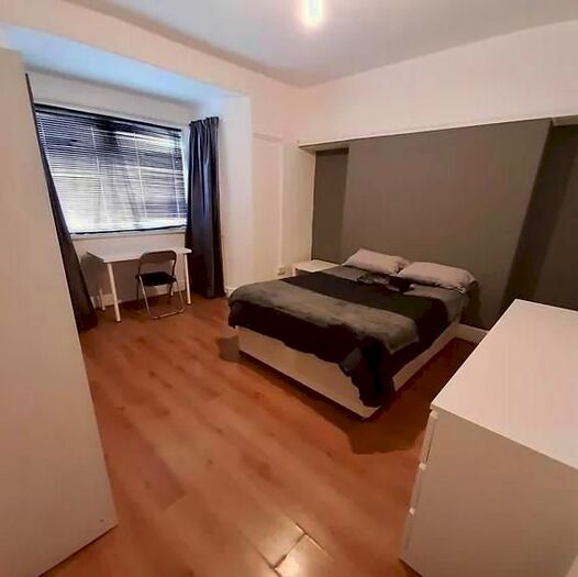 5 Bedroom Terraced House To Rent In Nicholl Street, Swansea, SA1