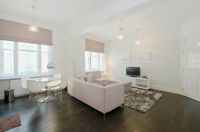 1 Bedroom Flat To Rent In Westminster Palace Gardens, Artillery Row, London, SW1P