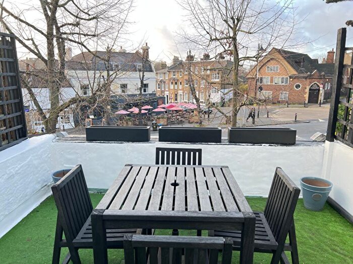 2 Bedroom Flat To Rent In Blackheath Village, SE3