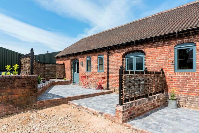 2 Bedroom Barn Conversion For Sale In Coleshill Road, Ansley Common, CV10