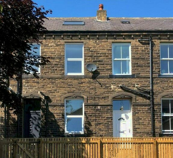 4 Bedroom Terraced House To Rent In Mill Street, Cullingworth, Bradford, BD13