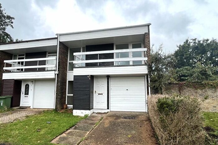 3 Bedroom End Of Terrace House To Rent In Milton Lawns, Amersham, Buckinghamshire, HP6