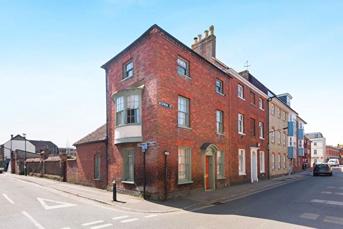 4 Bedroom End Of Terrace House For Sale In Bedwin Street, Salisbury, Wiltshire, SP1