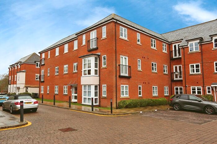 2 Bedroom Apartment For Sale In Consort Mews, Knowle, Fareham, PO17