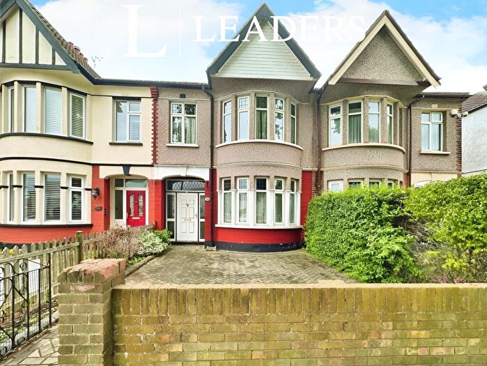 3 Bedroom Terraced House To Rent In Bournemouth Park Road, SS2