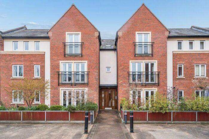 2 Bedroom Flat For Sale In Gilbert Scott Court, Whielden Street, Amersham, HP7
