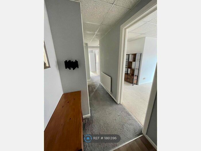 2 Bedroom Flat To Rent In Bournemouth Road, Poole, BH14