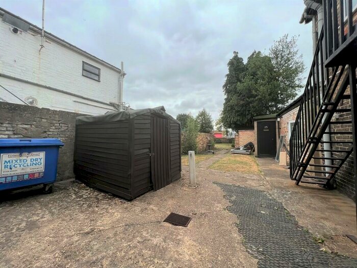 2 Bedroom Flat For Sale In Park Street, Chatteris, Cambs., PE16