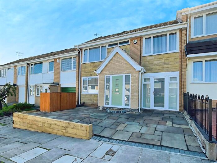 3 Bedroom Town House For Sale In Kennermont Road, Abbey Hulton, Stoke-On-Trent, ST2