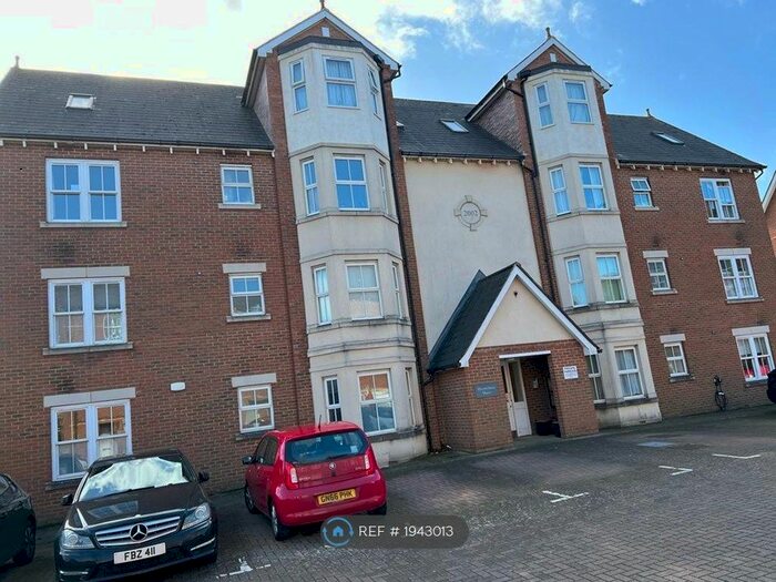 2 Bedroom Flat To Rent In Burdock Court, Maidstone, ME16