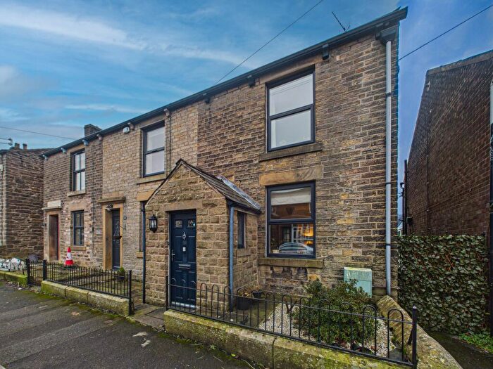 3 Bedroom Terraced House For Sale In Laneside Road, New Mills, SK22