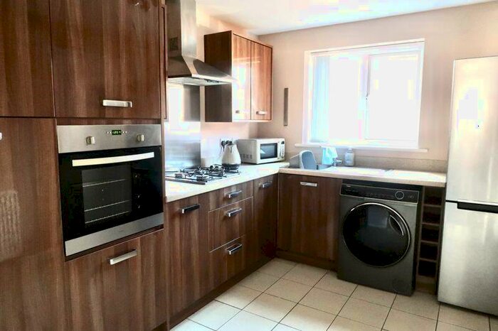 2 Bedroom Detached House To Rent In Rockingham Drive, Teal Farm Washington, NE38