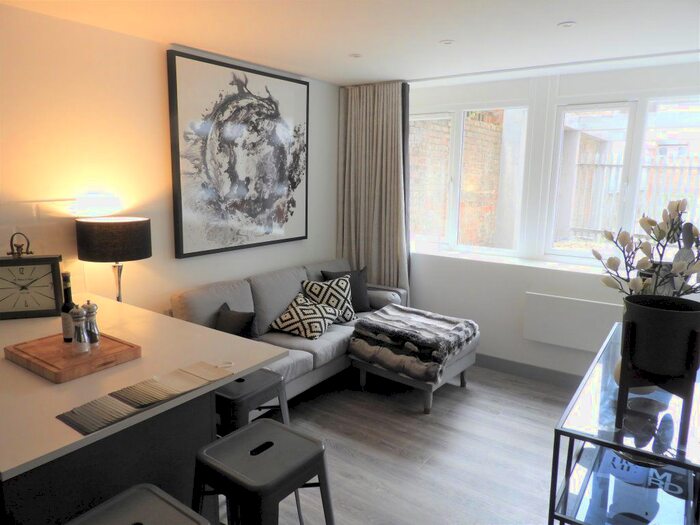 1 Bedroom Flat To Rent In Winckley Square, Preston, PR1