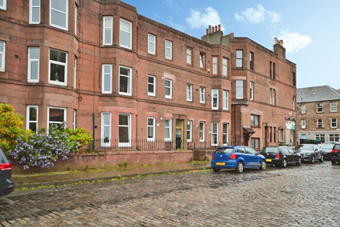 2 Bedroom Flat To Rent In Annfield, Newhaven, Edinburgh, EH6