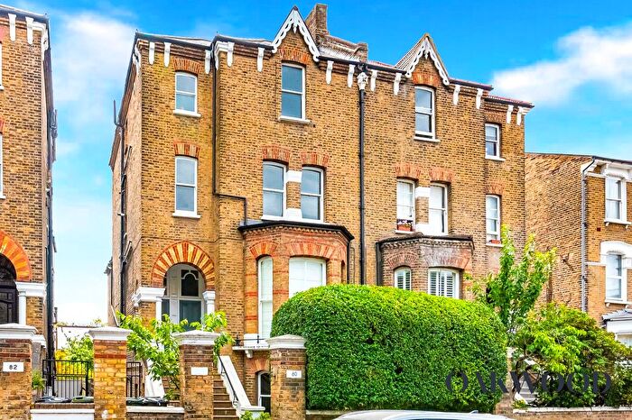 2 Bedroom Flat To Rent In Lordship Park, London, N16