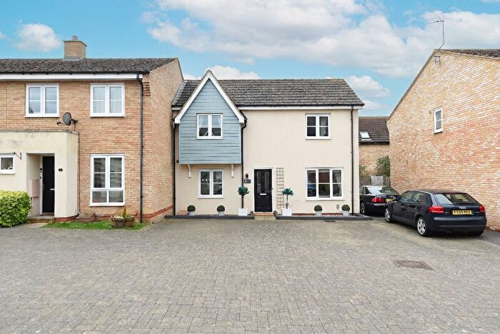 3 Bedroom Link Detached House For Sale In Greenacre Close, Godmanchester, PE29