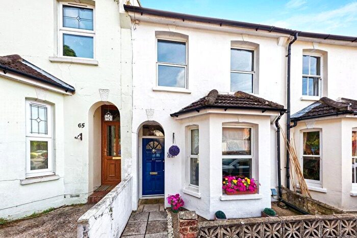 2 Bedroom Terraced House For Sale In Pavilion Road, Aldershot, Hampshire, GU11