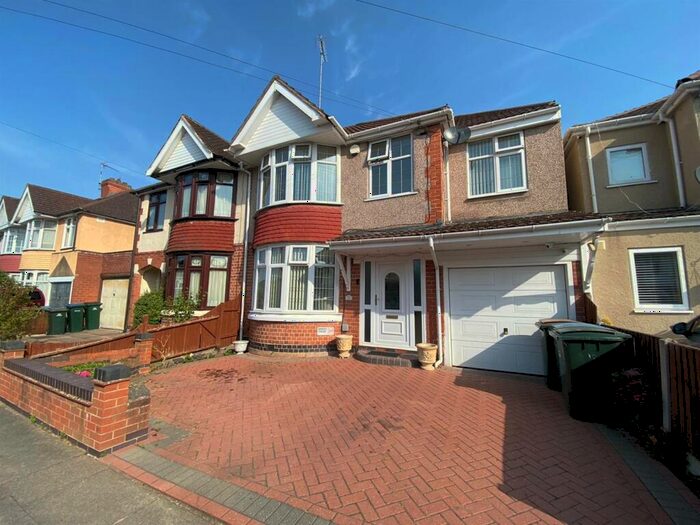 4 Bedroom Detached House To Rent In Blondvil Street, Cheylesmore, Coventry, CV3