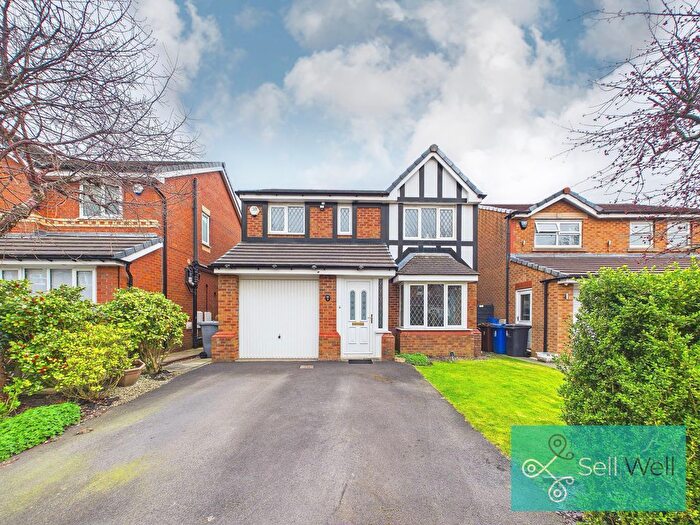 4 Bedroom Detached House For Sale In Bank House Close, Tyldesley, Manchester, M29
