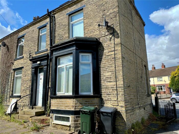 3 Bedroom Semi-Detached House For Sale In Bradford Road, Idle, Bradford, BD10
