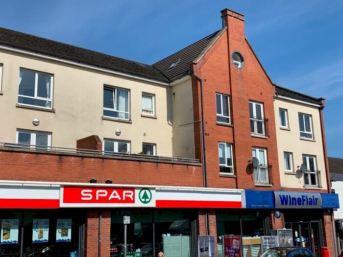 2 Bedroom Flat To Rent In Kingsway Court, Dunmurry, Belfast, BT17