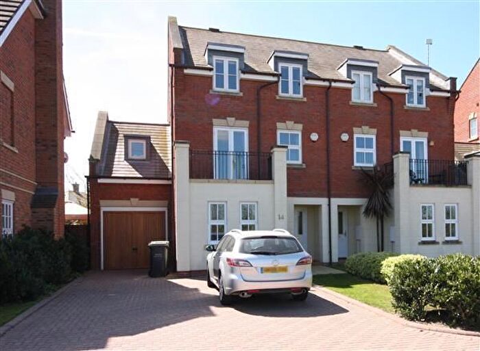 4 Bedroom Town House To Rent In Monarch Terrace, Kings Hill, ME19