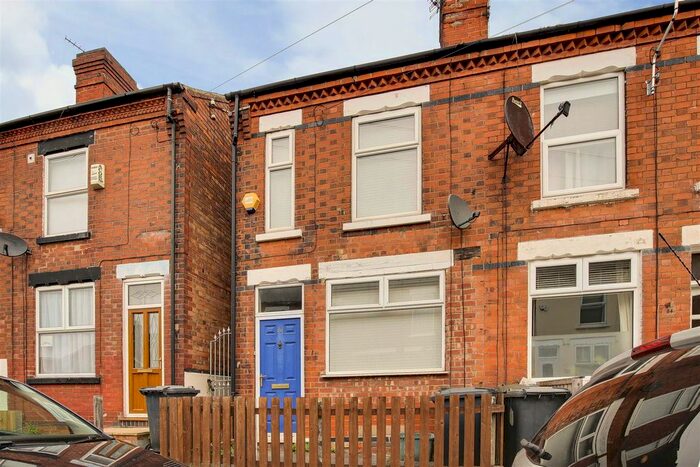 2 Bedroom End Of Terrace House To Rent In St. Albans Road, Arnold, Nottingham NG5