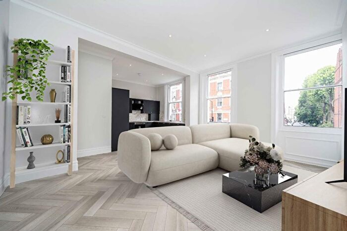 2 Bedroom Flat To Rent In Earls Court Road, London, SW5