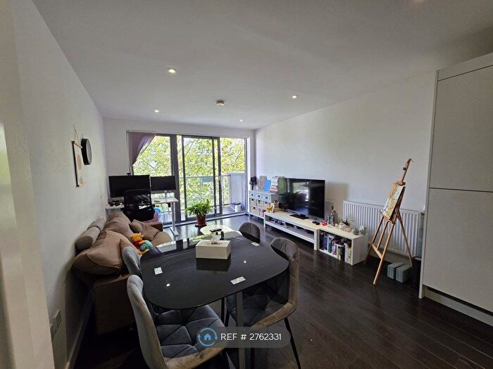 1 Bedroom Flat To Rent In Mellor House, London, E14