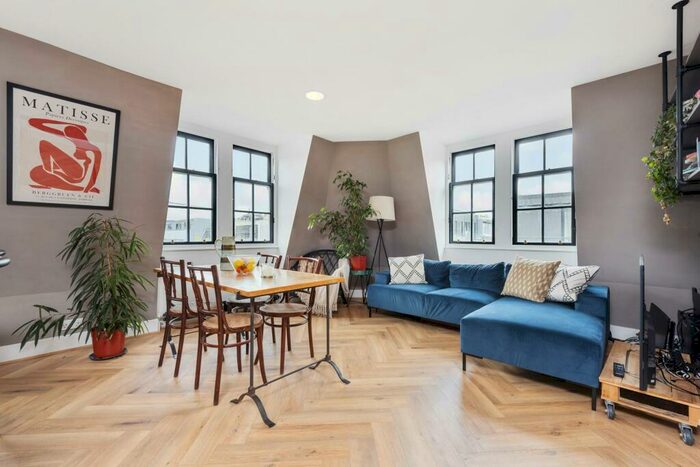 2 Bedroom Apartment To Rent In Rivington Street, London, EC2A