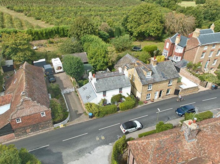 4 Bedroom Cottage For Sale In The Street, Woodnesborough, CT13