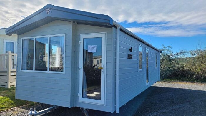 2 Bedroom Mobile/park Home For Sale In Steel Green, Millom, LA18