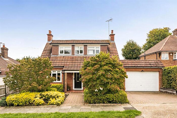 4 Bedroom Detached House For Sale In Josephine Avenue, Lower Kingswood, Tadworth, KT20