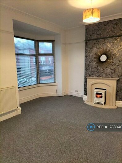 4 Bedroom Maisonette To Rent In St Davids Rd South, Lytham St. Annes, FY8