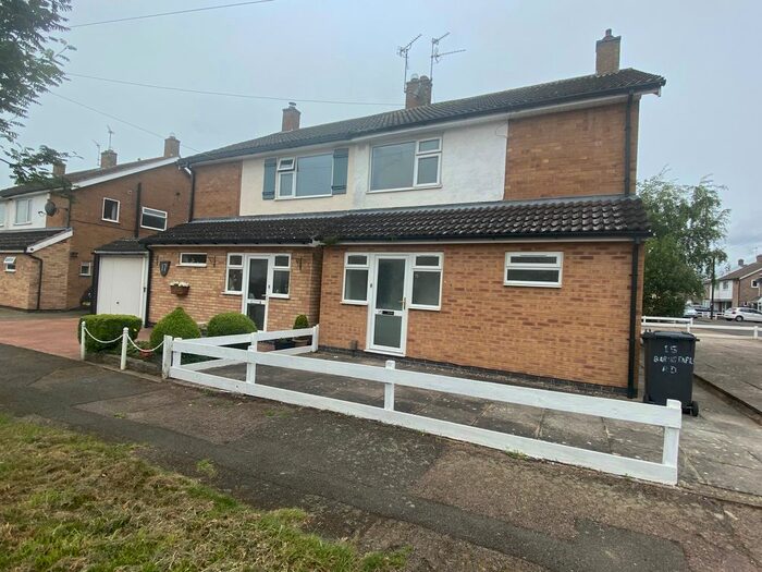 3 Bedroom Semi-Detached House To Rent In Barnstaple Road, Leicester, LE5