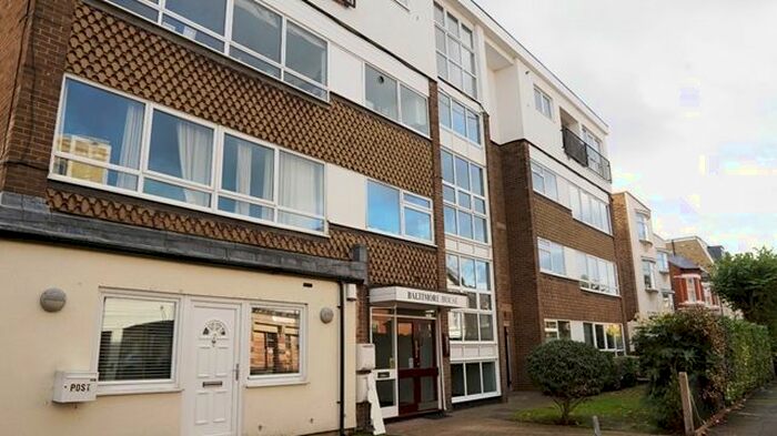2 Bedroom Flat To Rent In Baltimore House, Griffiths Road, SW19