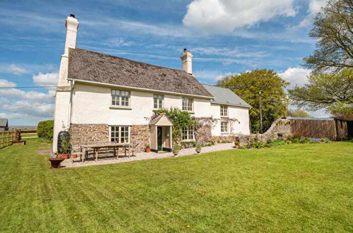 4 Bedroom Detached House For Sale In West Street, Bishops Nympton, South Molton, Devon, EX36