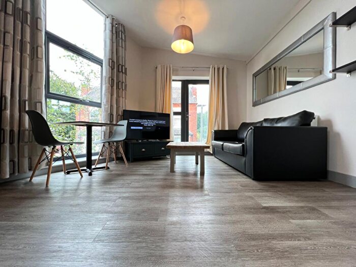 3 Bedroom Maisonette To Rent In Flat, Stratford Road, West Bridgford, Nottingham, NG2