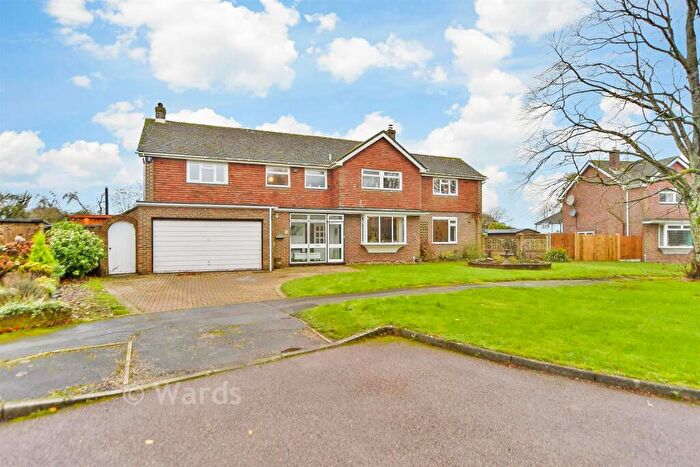 5 Bedroom Detached House For Sale In Draysfield, Wormshill, Sittingbourne, Kent, ME9