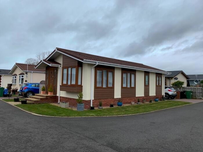 2 Bedroom Mobile/park Home For Sale In Warrant Road, Stoke On Tern, Market Drayton, TF9